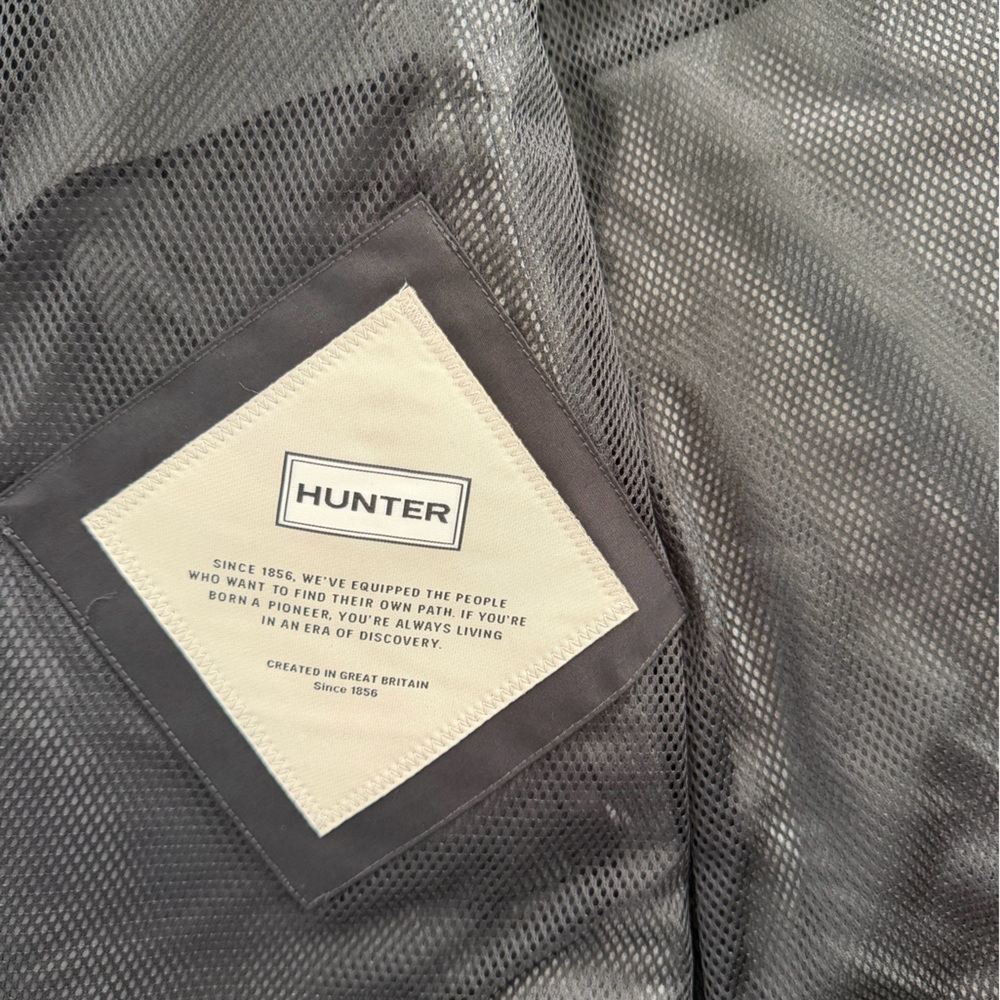 Hunter Black Water-Resistant Jacket - Picture 5 of 7